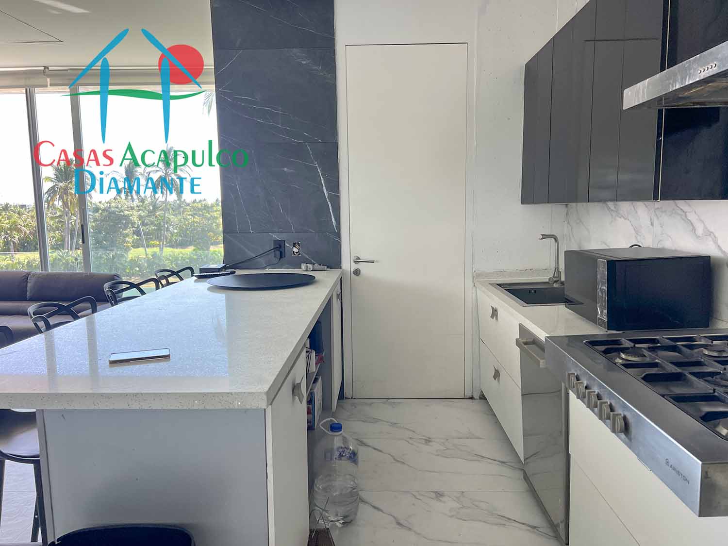 Cyan PH C2 - Cocina 3 Cyan PH C2 - Cocina 3